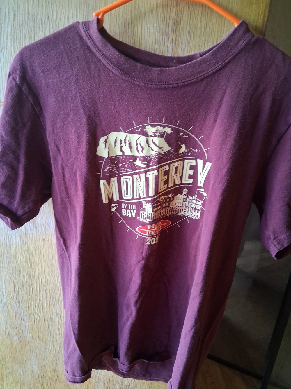 Monterey By The Bay Graphic Tee - Women's Short Sleeve, Burgundy